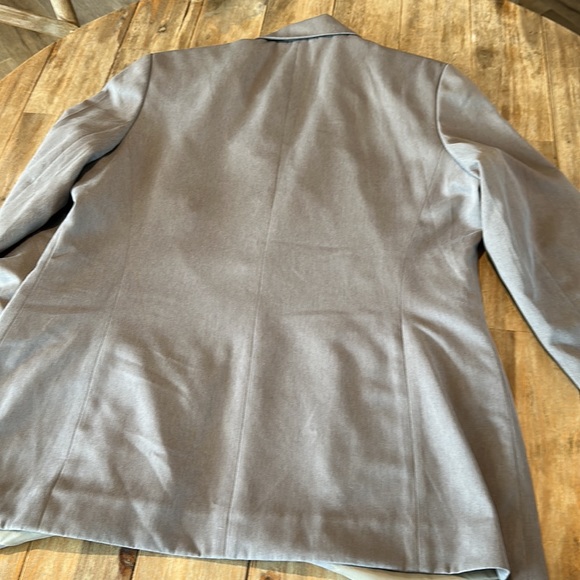 L.L. Bean women’s gray blazer, size 14 - Picture 9 of 10